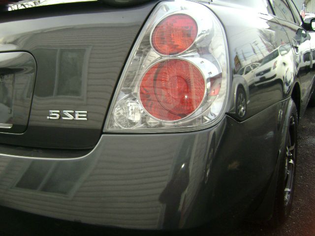 Nissan Altima 2005 photo 2