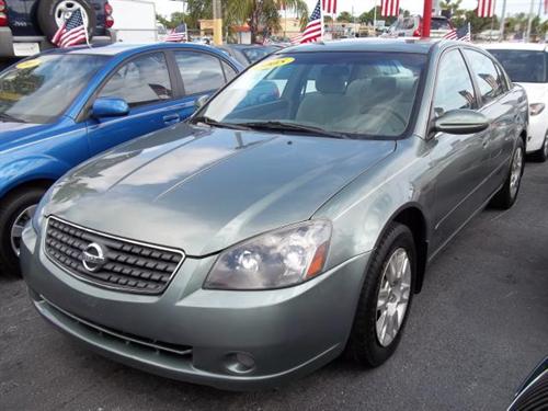 Nissan Altima 2005 photo 1
