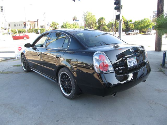 Nissan Altima 2005 photo 1