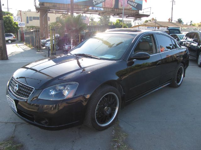 Nissan Altima 2005 photo 2