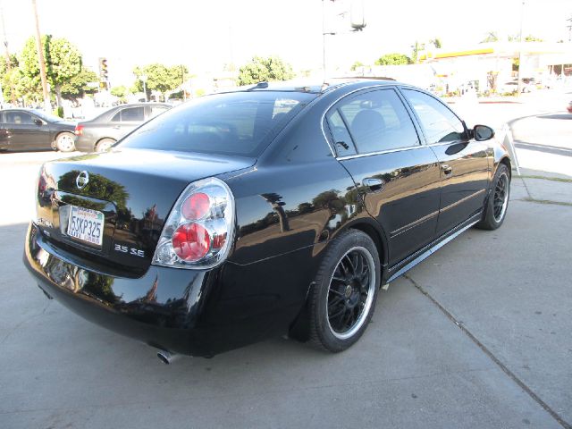 Nissan Altima 2005 photo 4