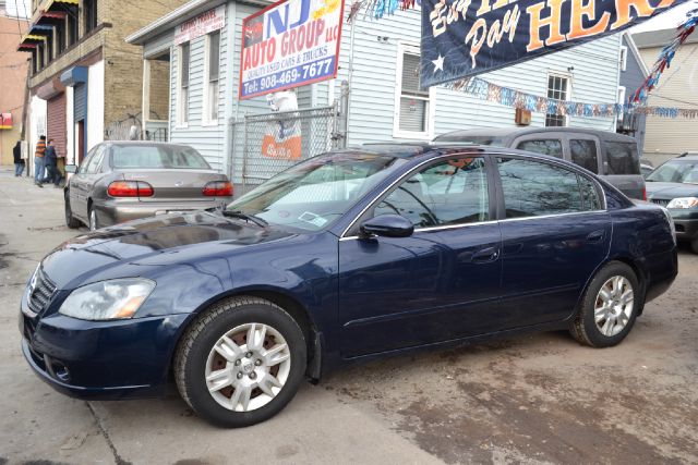 Nissan Altima 2005 photo 2