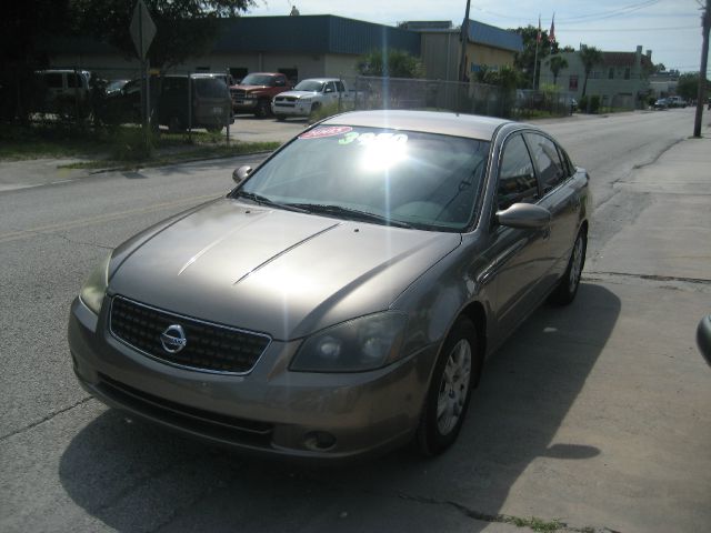Nissan Altima 2005 photo 3