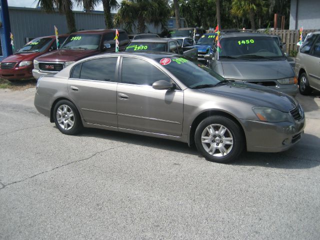 Nissan Altima 2005 photo 4