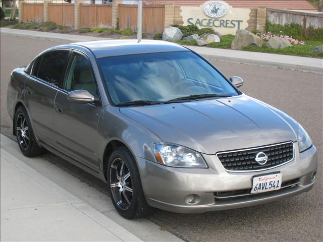 Nissan Altima XR Sedan