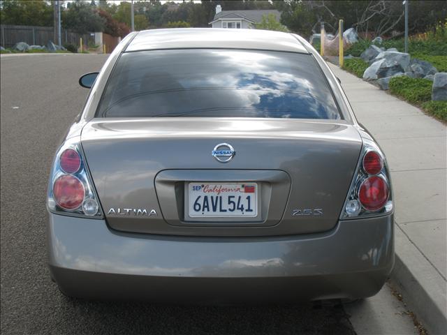 Nissan Altima 2005 photo 3