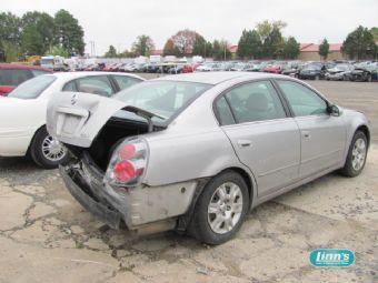Nissan Altima 2005 photo 2