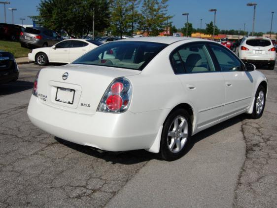 Nissan Altima 2005 photo 3