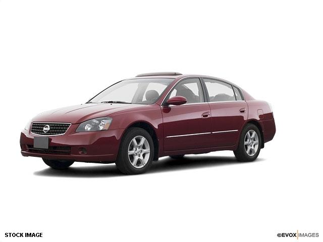 Nissan Altima LS S Sedan