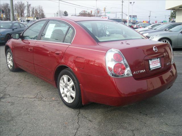 Nissan Altima 2005 photo 2