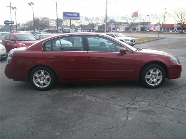 Nissan Altima 2005 photo 4