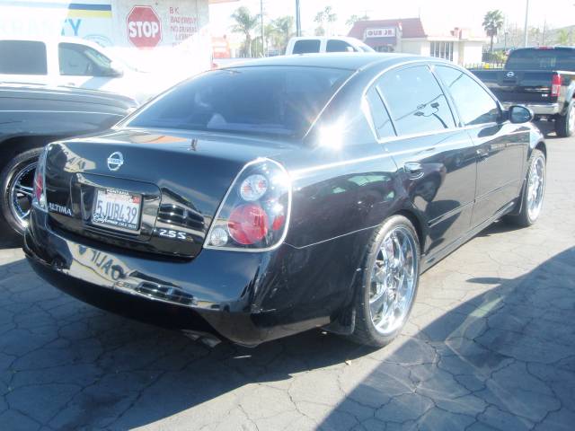 Nissan Altima 2005 photo 3