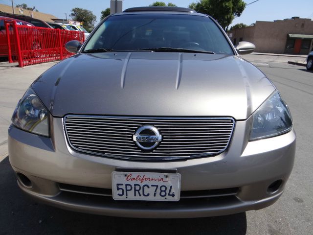 Nissan Altima 2005 photo 1