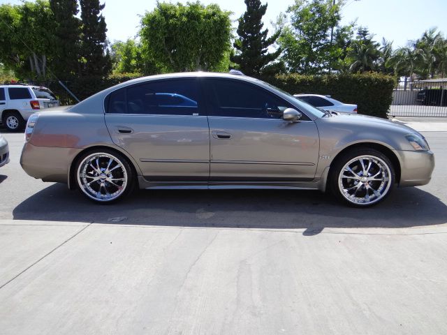 Nissan Altima 2005 photo 10