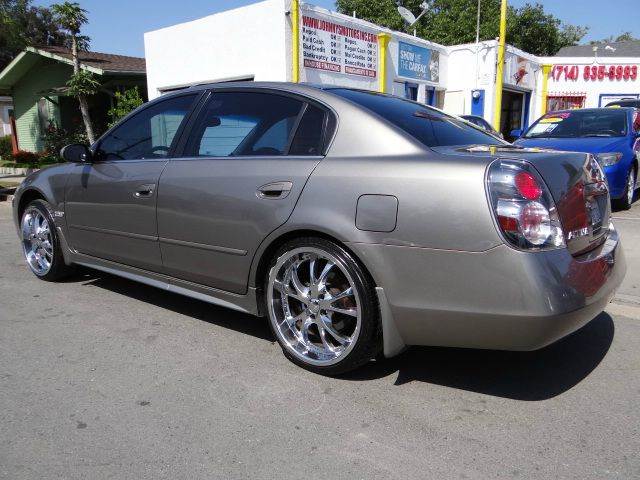 Nissan Altima 2005 photo 13