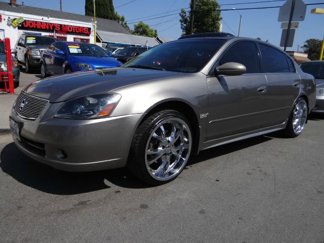 Nissan Altima 2005 photo 4