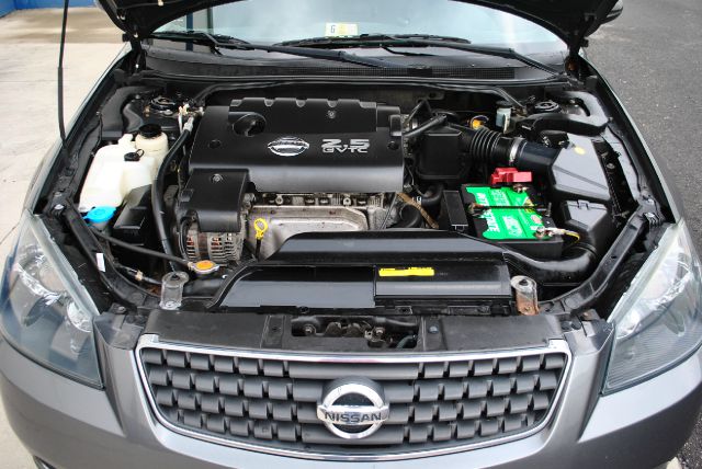 Nissan Altima 2005 photo 12