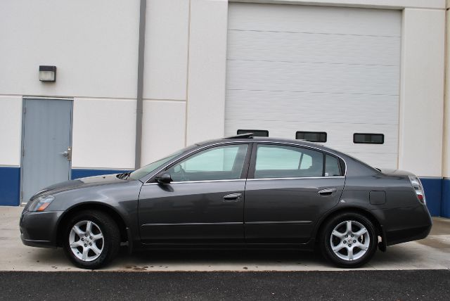 Nissan Altima 2005 photo 32