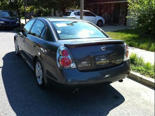 Nissan Altima 2005 photo 1