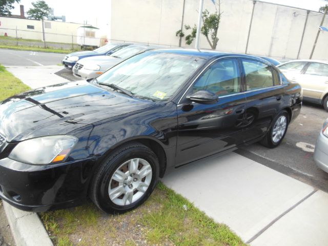 Nissan Altima 2005 photo 1