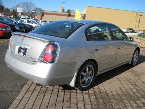 Nissan Altima 2005 photo 1
