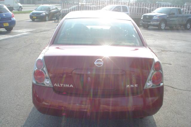 Nissan Altima 2005 photo 4