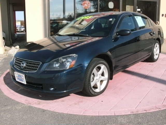 Nissan Altima 2500 HD LS Sedan