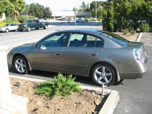 Nissan Altima LE Sedan