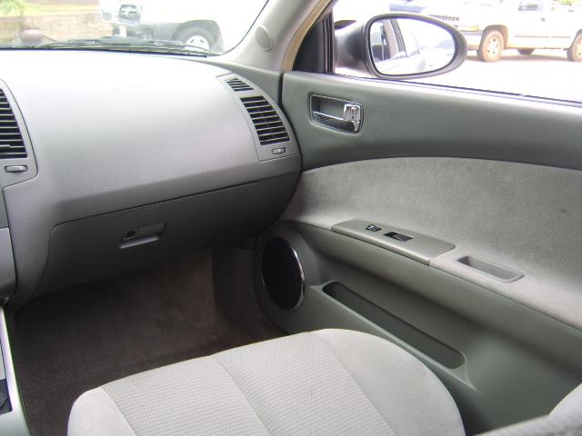Nissan Altima 2005 photo 4