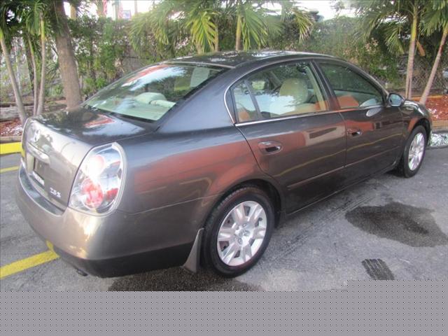 Nissan Altima 2005 photo 3