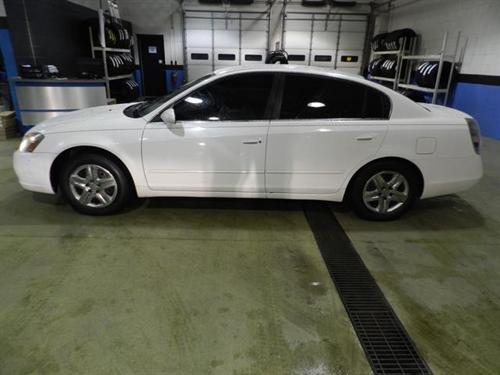 Nissan Altima 2005 photo 3