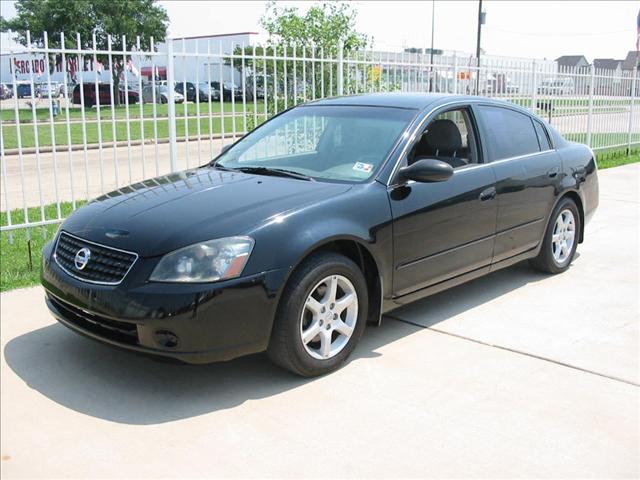 Nissan Altima 2005 photo 2