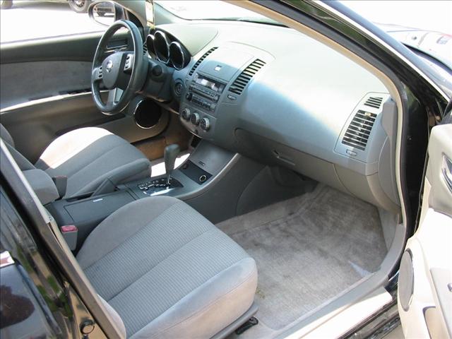 Nissan Altima 2005 photo 4
