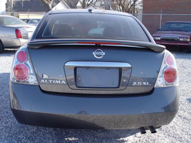 Nissan Altima 2005 photo 1