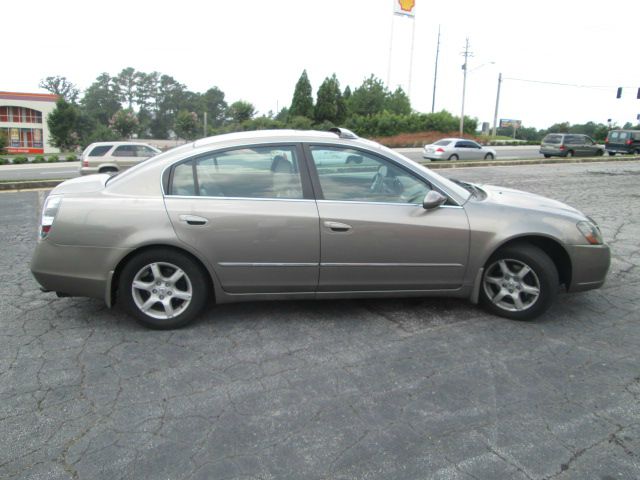Nissan Altima 2005 photo 4