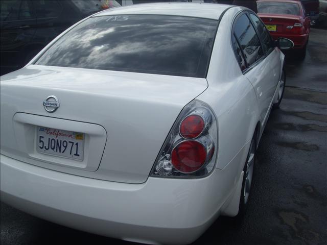 Nissan Altima 2005 photo 1