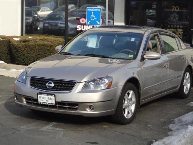 Nissan Altima 2005 photo 2