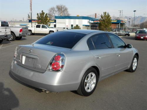 Nissan Altima 2005 photo 1