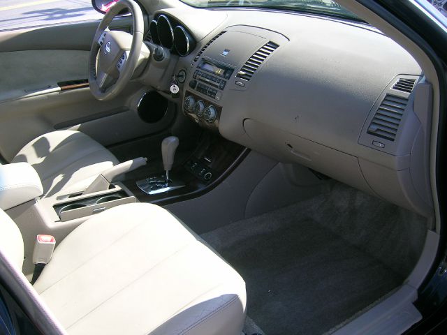Nissan Altima 2005 photo 1