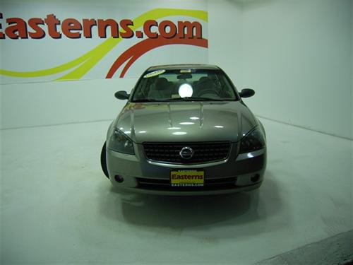 Nissan Altima 2005 photo 4