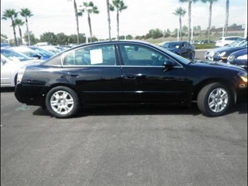 Nissan Altima Pickupslt Quad Cab SWB 4WD 4x4 Truck Other