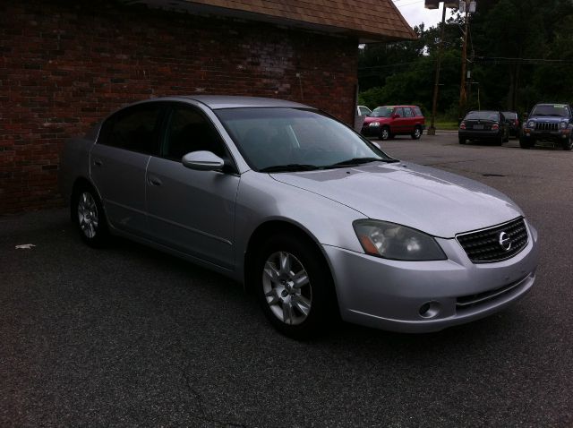 Nissan Altima 2005 photo 3
