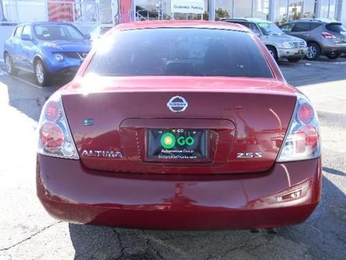 Nissan Altima 2005 photo 2