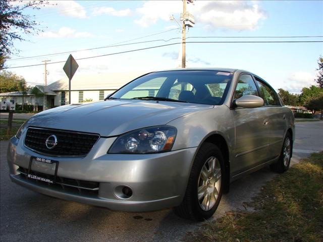 Nissan Altima 2005 photo 1