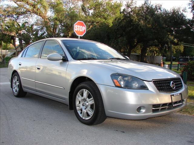 Nissan Altima 2005 photo 5