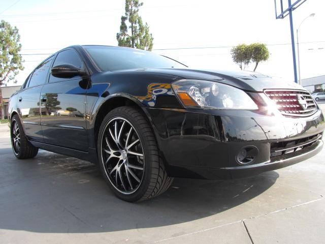 Nissan Altima 2005 photo 1