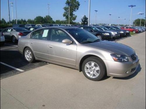 Nissan Altima 2005 photo 3
