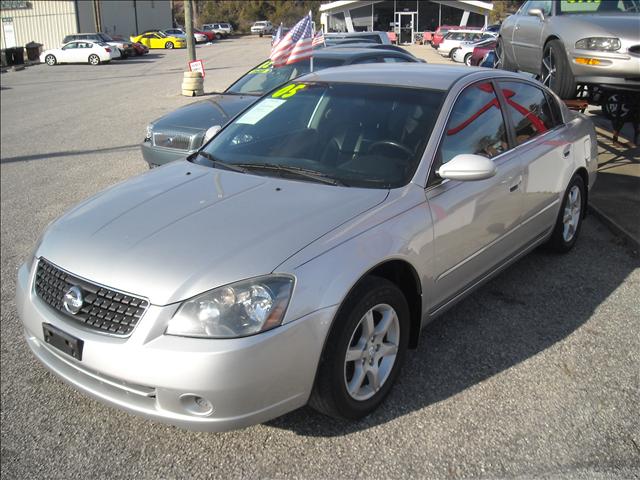 Nissan Altima XR Sedan