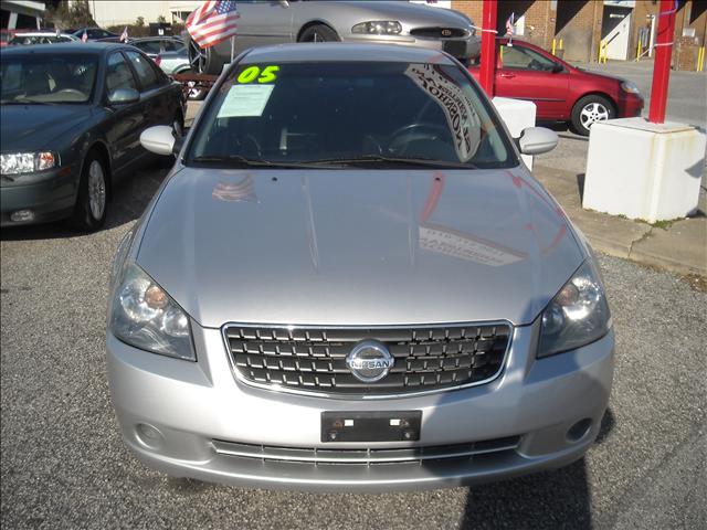 Nissan Altima 2005 photo 1