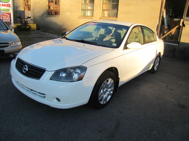 Nissan Altima 2005 photo 1